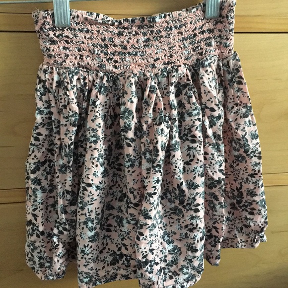 Juniors Pink Floral Skirt - Picture 5 of 5